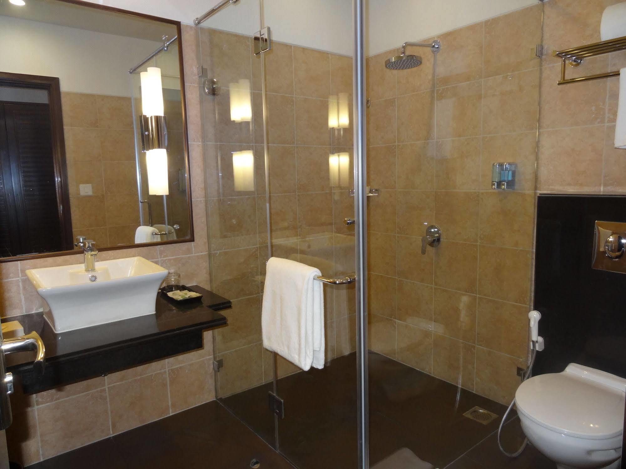 Regenta Central Hestia Dahej, Bhensali Extérieur photo