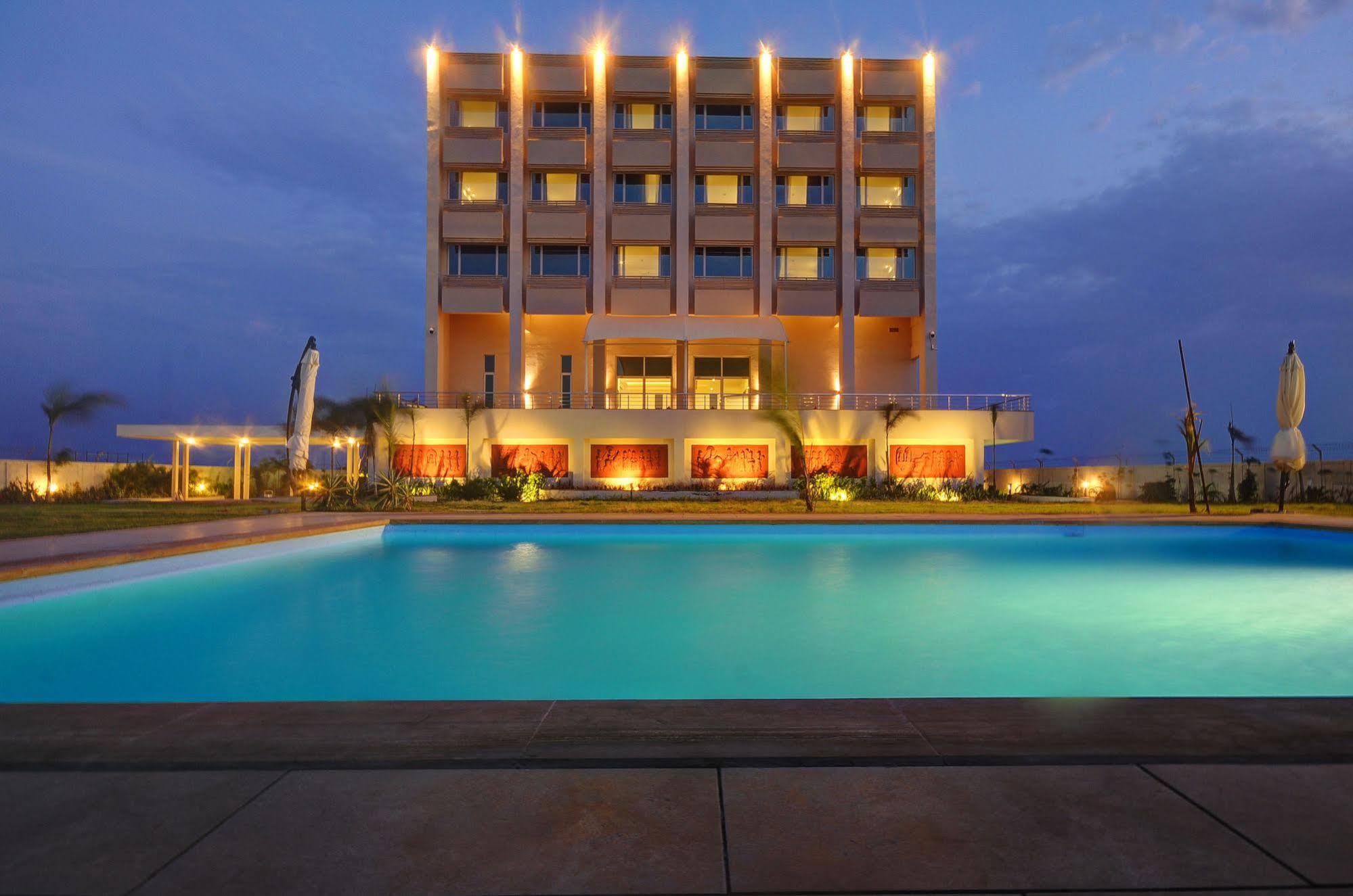 Regenta Central Hestia Dahej, Bhensali Extérieur photo
