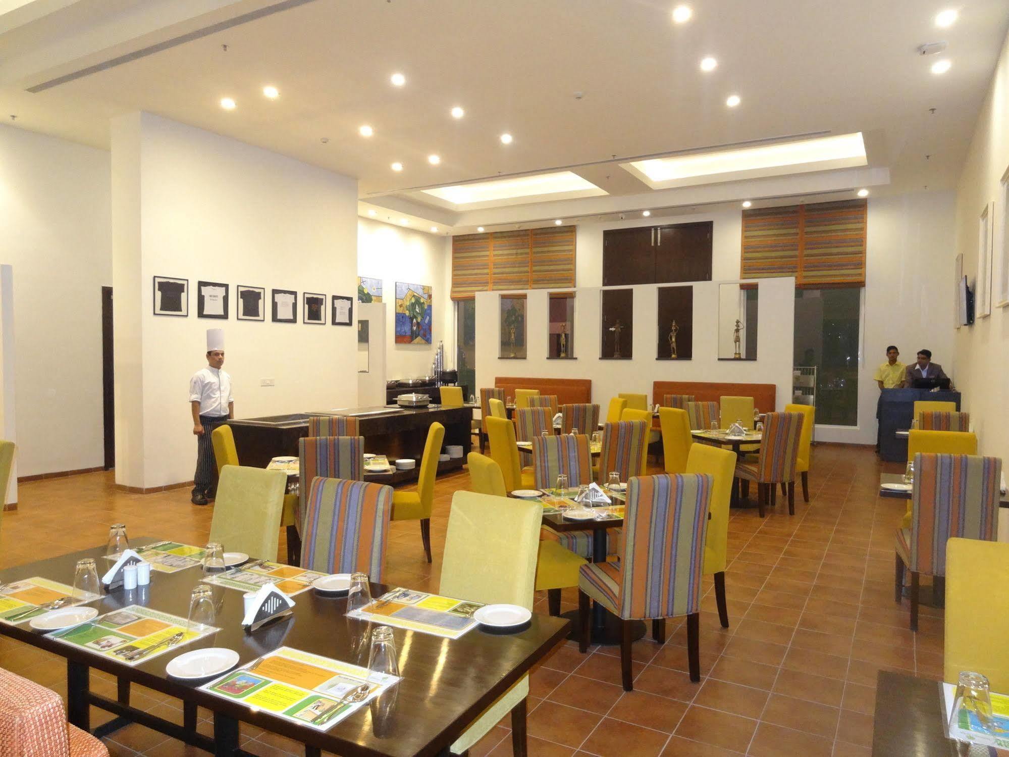 Regenta Central Hestia Dahej, Bhensali Extérieur photo